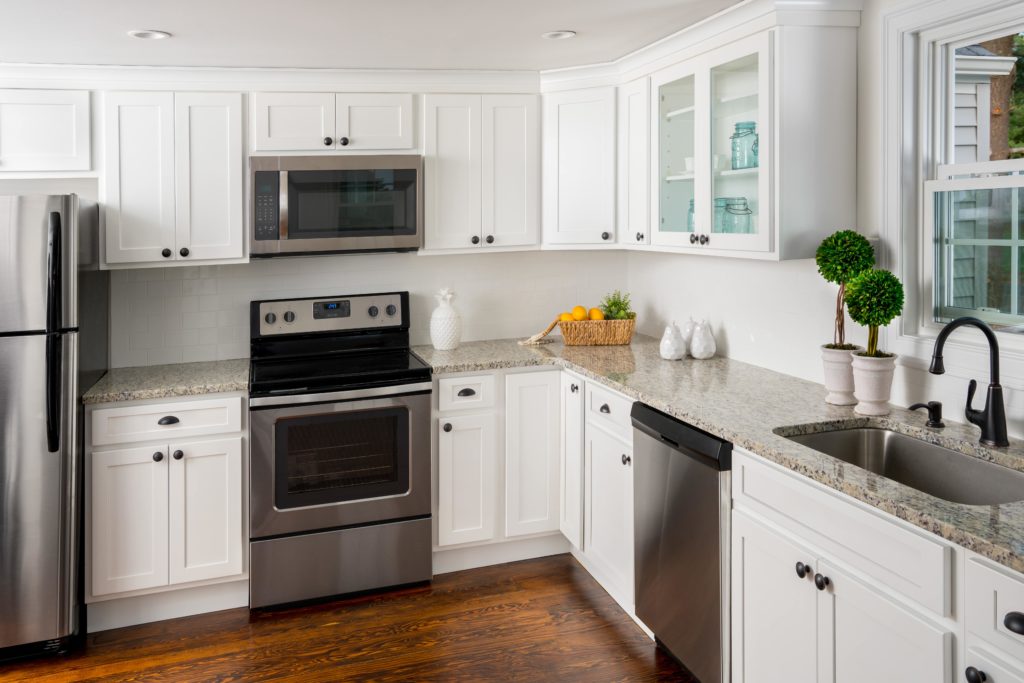Affordable Shaker Cabinets Walcraft, White Shaker Kitchen Cabinets Photos