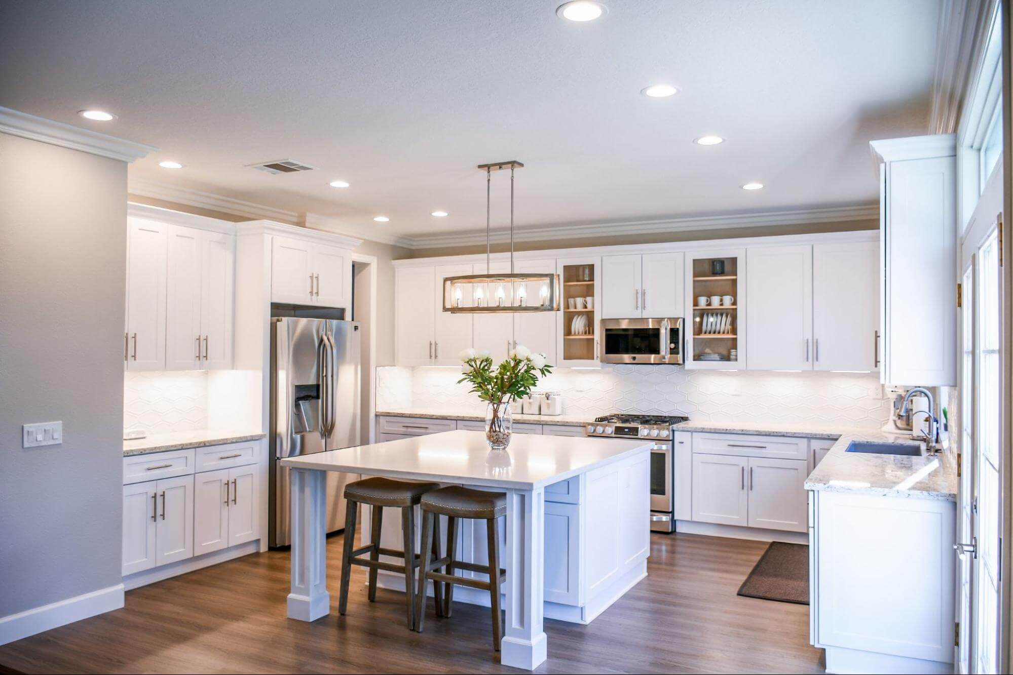 White Shaker Cabinets 